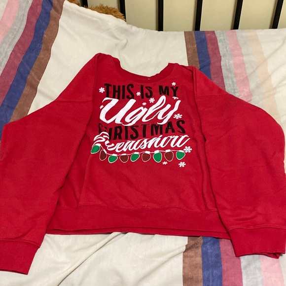 Christmas Sweater - Picture 1 of 3